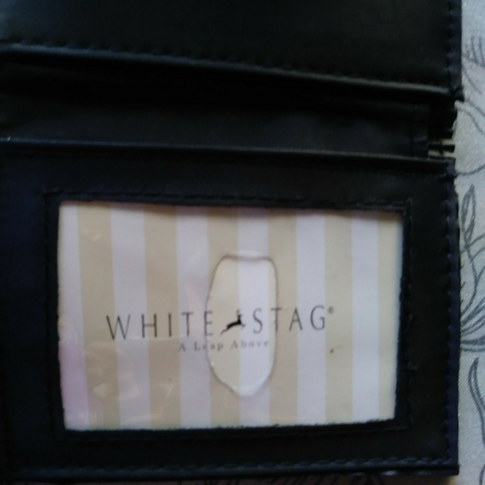🛑LAST CHANCE🛑WHITE STAG Black Tri-fold Wallet - Picture 6 of 14